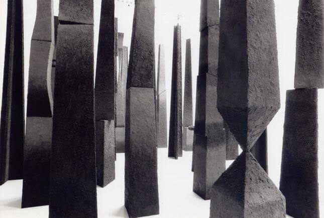 Fiorella Rizzo, Cripta, 1991, exhibition view